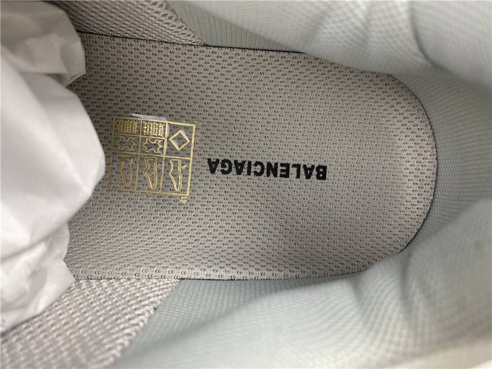 BLG Sneakers